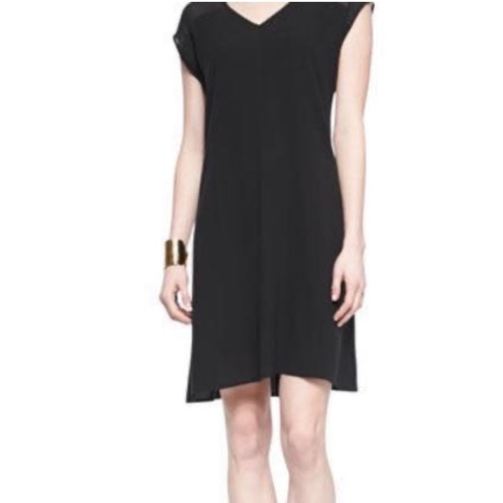 Eileen fisher silk georgette short sleeve V-neck